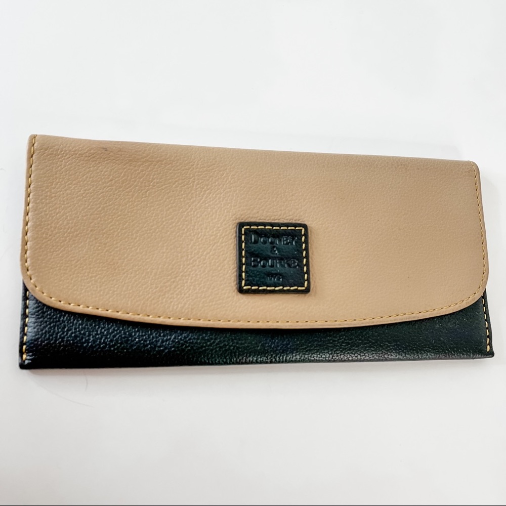 Dooney & Bourke Single Fold Wallet Tan and Black Leather Card Carrier